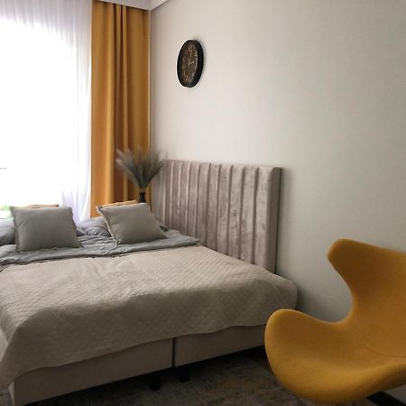 Komfortowe Apartamenty Kielce Klonowa ,Ogrodek, Garaz Podziemny, Samodzielne Wejscie Na Kod 24H Ngoại thất bức ảnh
