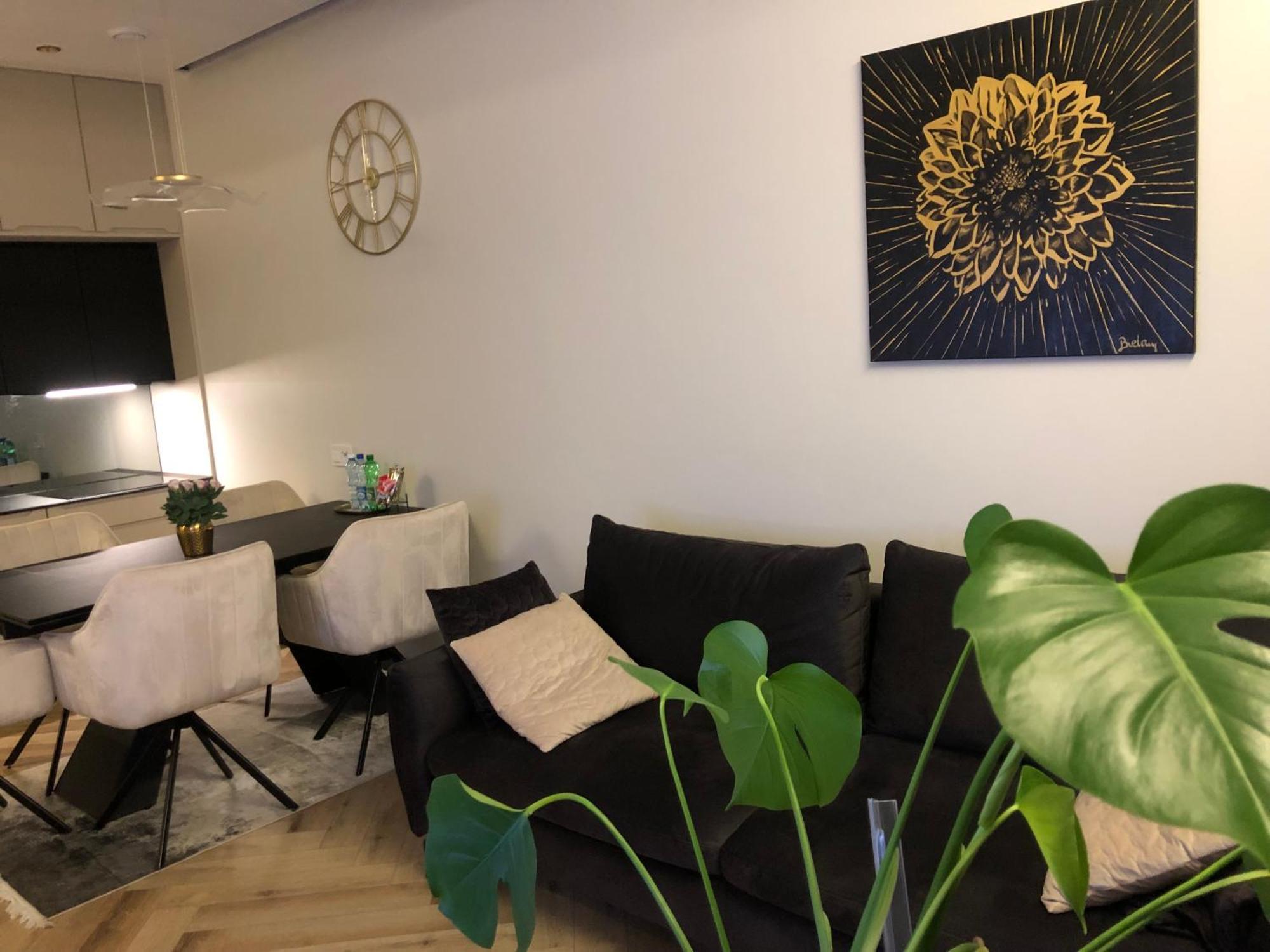 Komfortowe Apartamenty Kielce Klonowa ,Ogrodek, Garaz Podziemny, Samodzielne Wejscie Na Kod 24H Ngoại thất bức ảnh