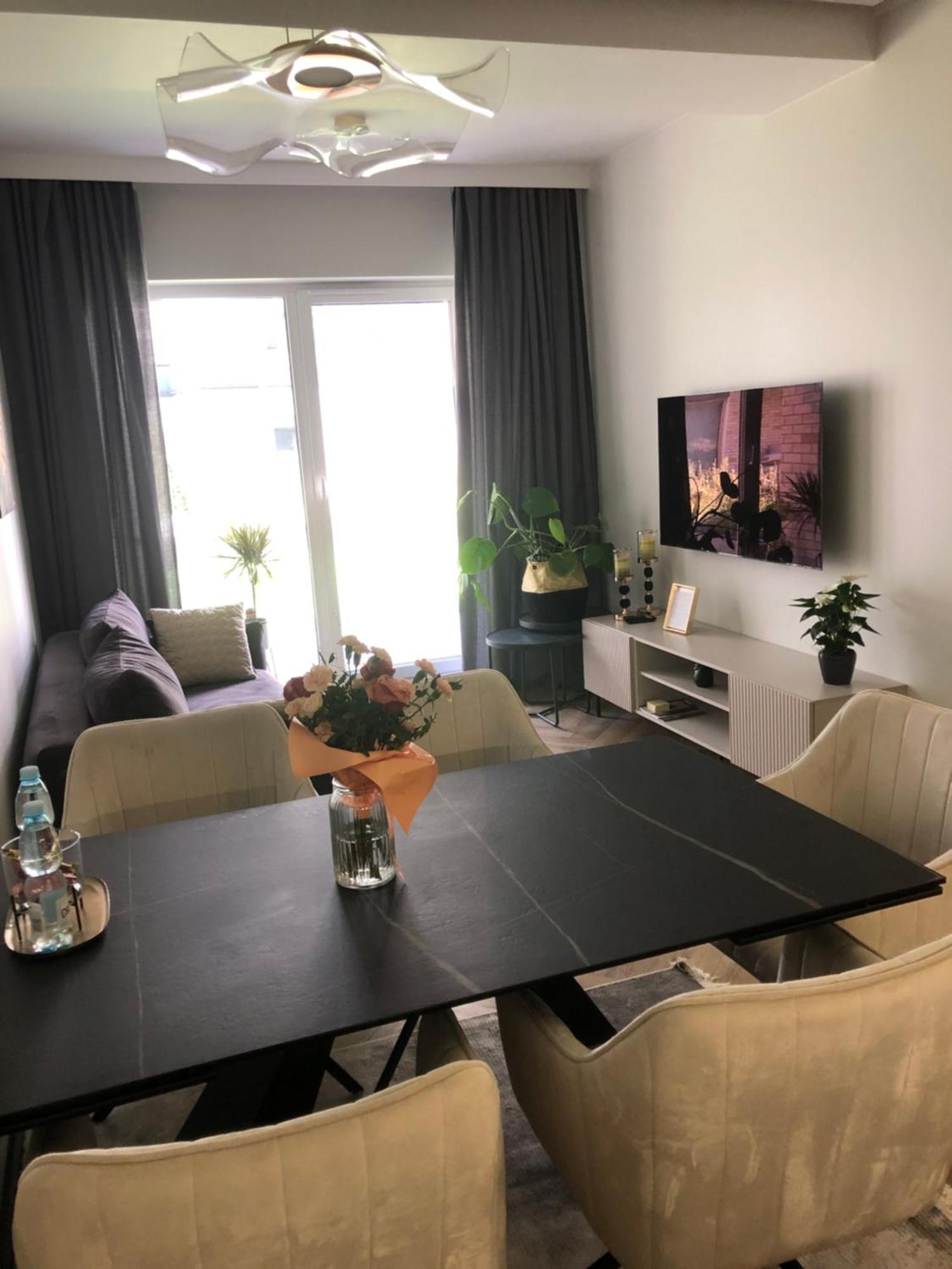 Komfortowe Apartamenty Kielce Klonowa ,Ogrodek, Garaz Podziemny, Samodzielne Wejscie Na Kod 24H Ngoại thất bức ảnh
