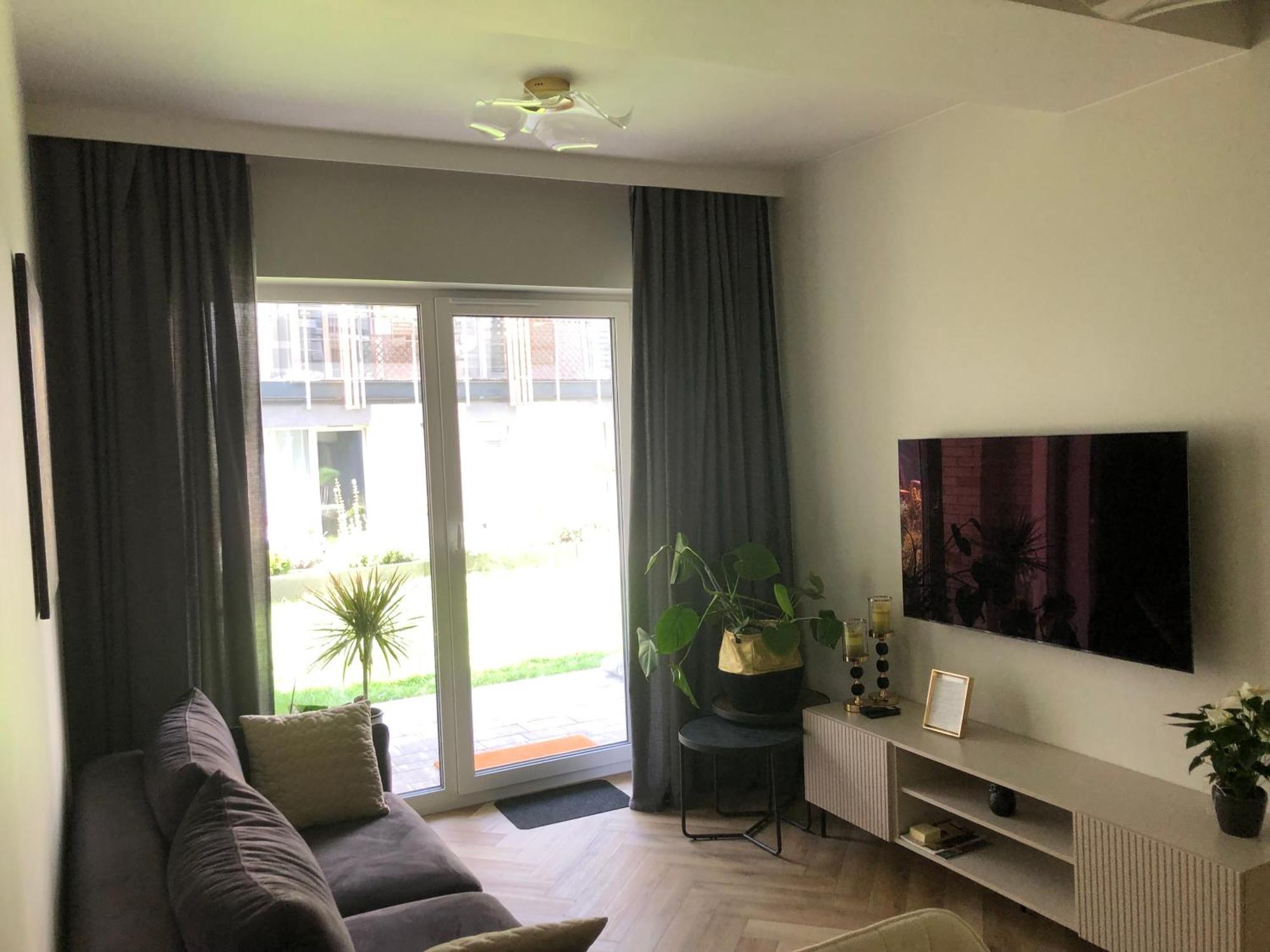 Komfortowe Apartamenty Kielce Klonowa ,Ogrodek, Garaz Podziemny, Samodzielne Wejscie Na Kod 24H Ngoại thất bức ảnh